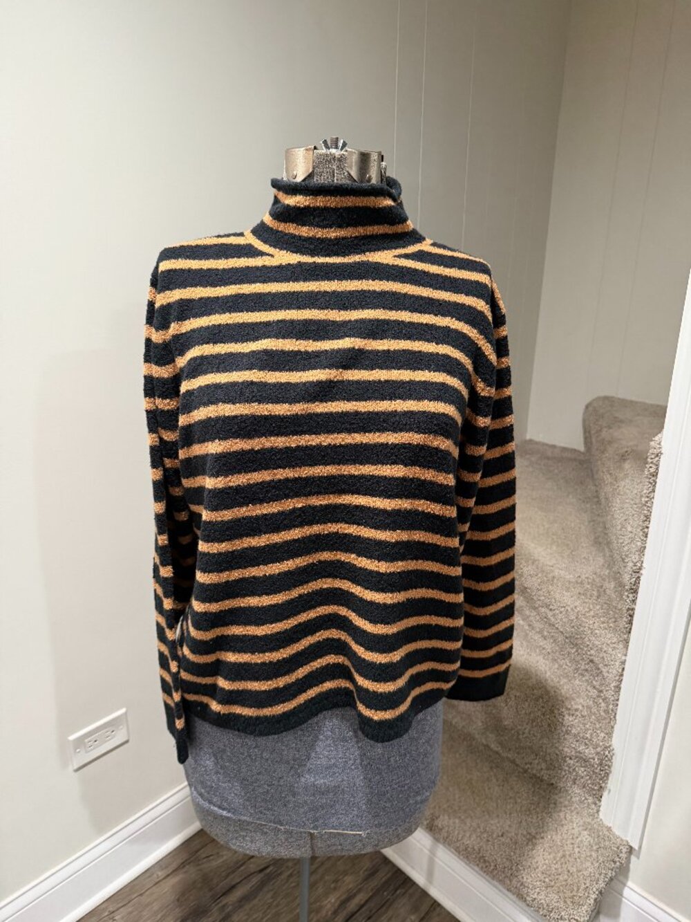 J.Crew Black Brown Striped Turtleneck Sweater Women’s Size L